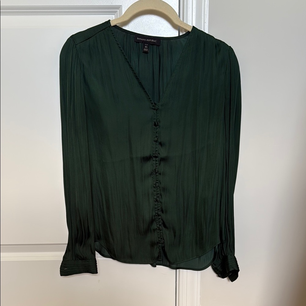Banana Republic Green Mandarin Collar Blouse